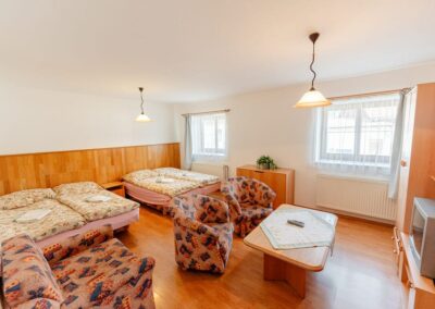 Apartmán JEDNA - obývací pokoj a lůžková část